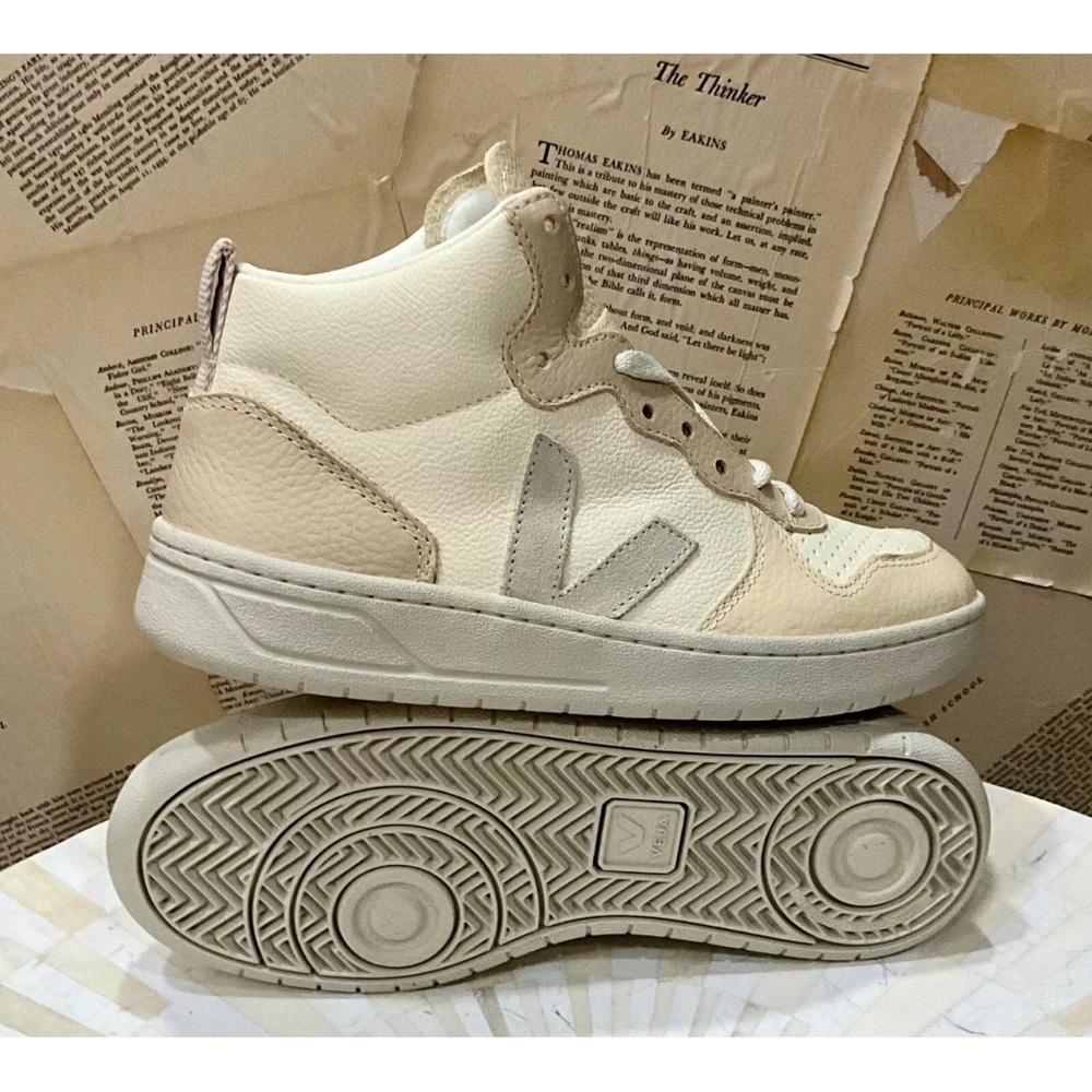 Veja V-15 High Top Sneakers Light Sand Leather
  Size: 37 / 6 - 6.5 - Picture 5 of 7